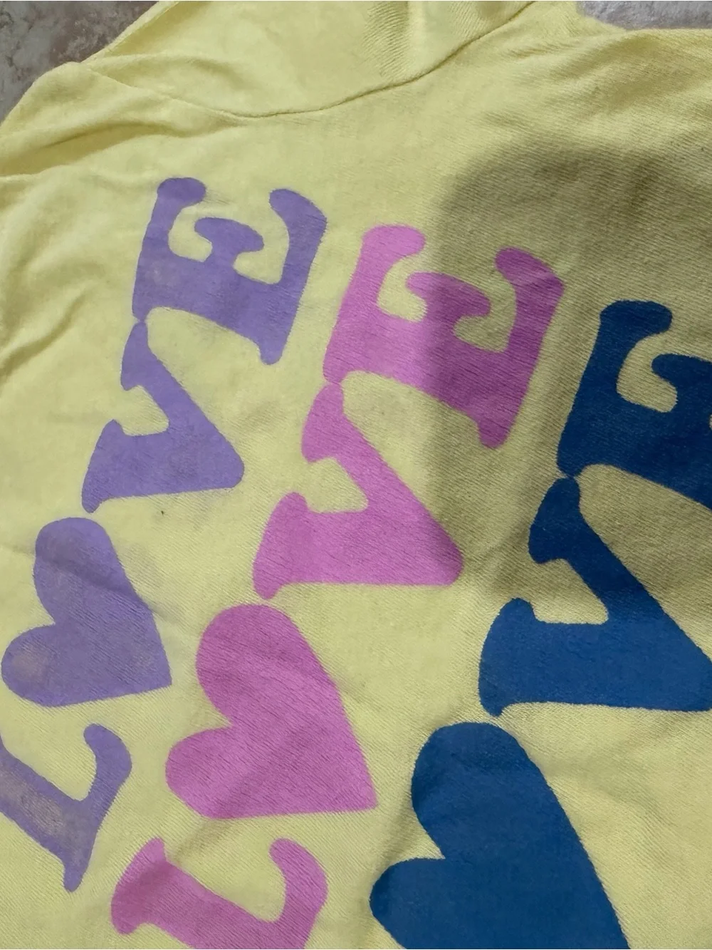 Kids Yellow 'LOVE' Graphic Tee - Bright Heart Print